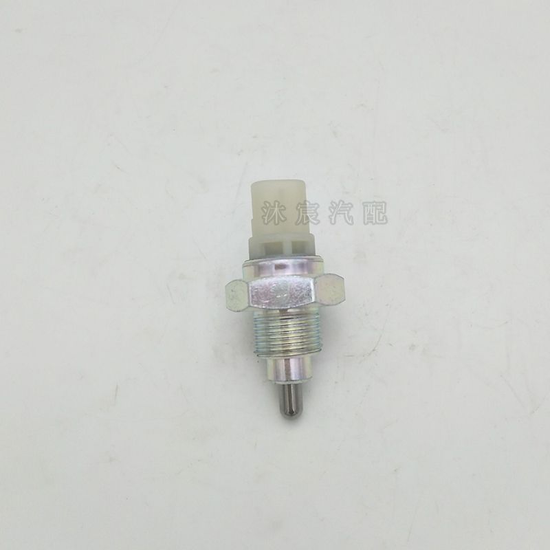 Car Accessories Light - Автомобильные аксессуары: Переключатель света заднего хода